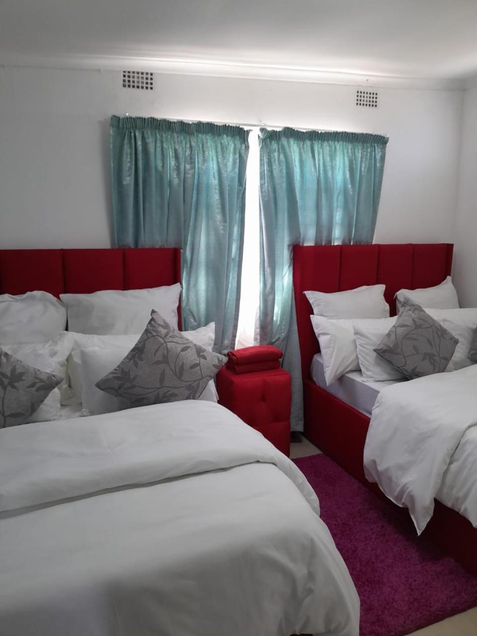 Brooklyn Queens And Kings Guesthouse Kaapstad Buitenkant foto