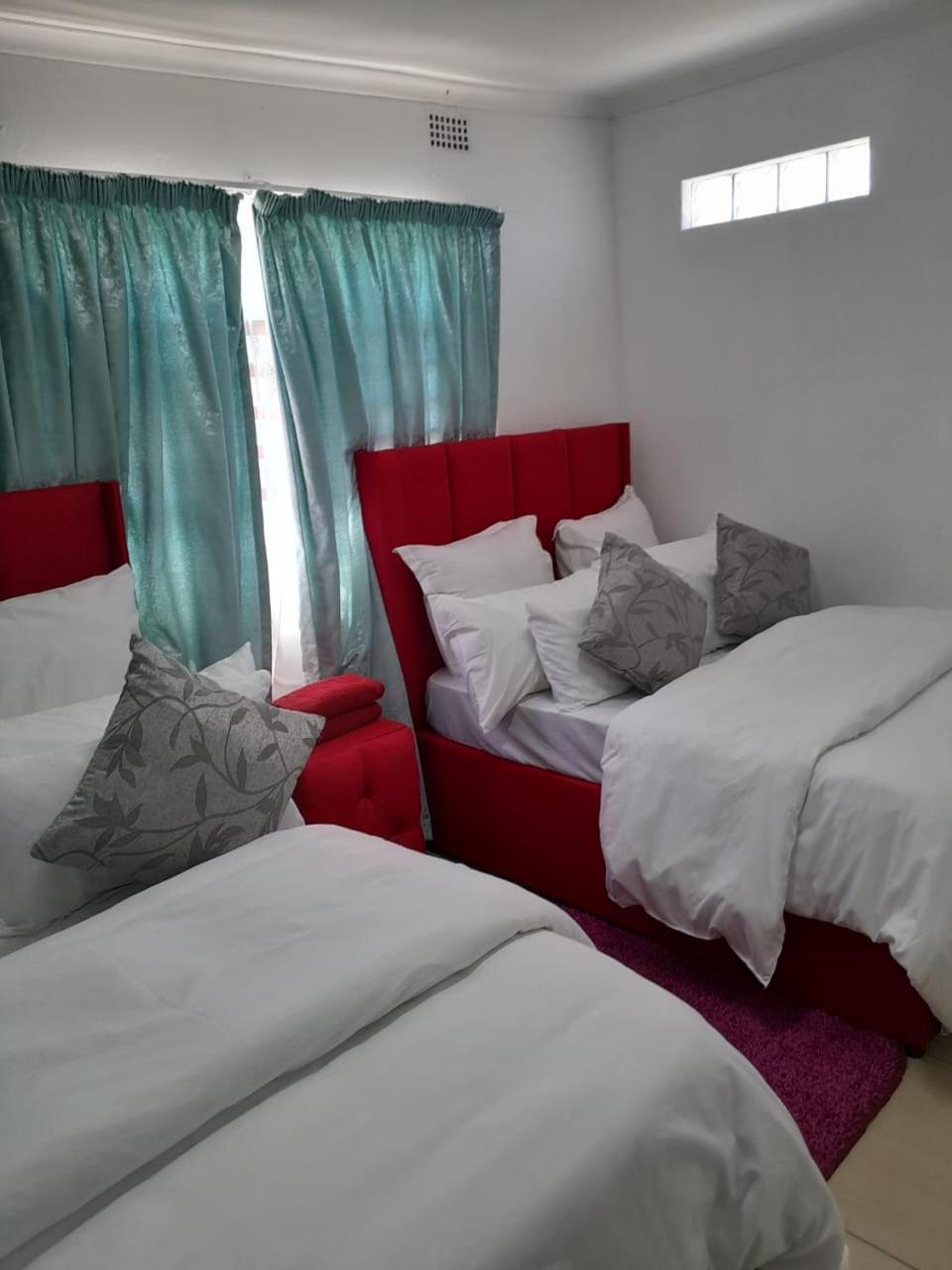 Brooklyn Queens And Kings Guesthouse Kaapstad Buitenkant foto